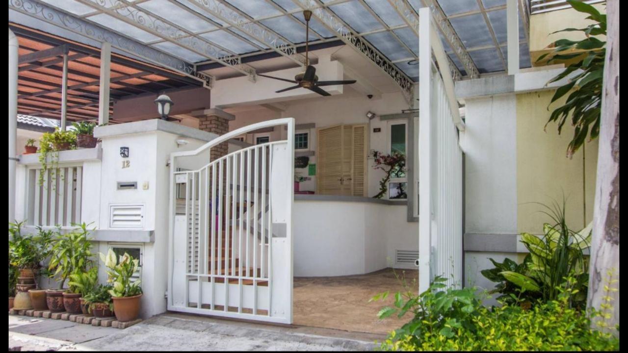 Nautilus Bay Home Inn George Town Esterno foto