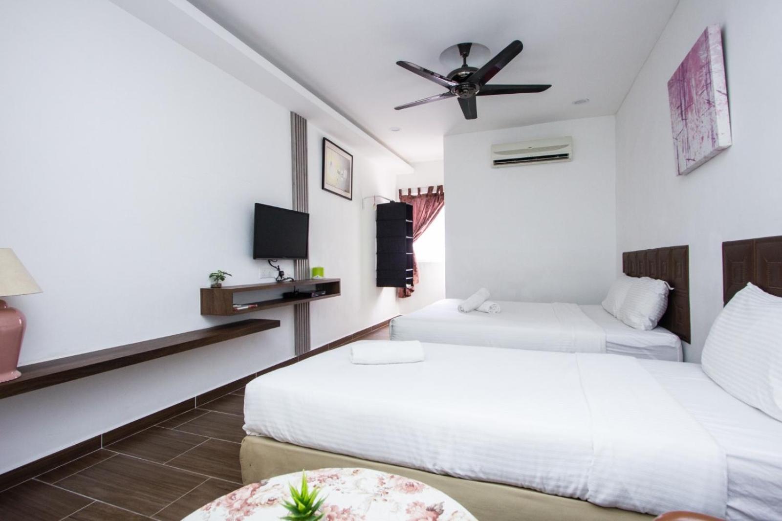 Nautilus Bay Home Inn George Town Esterno foto