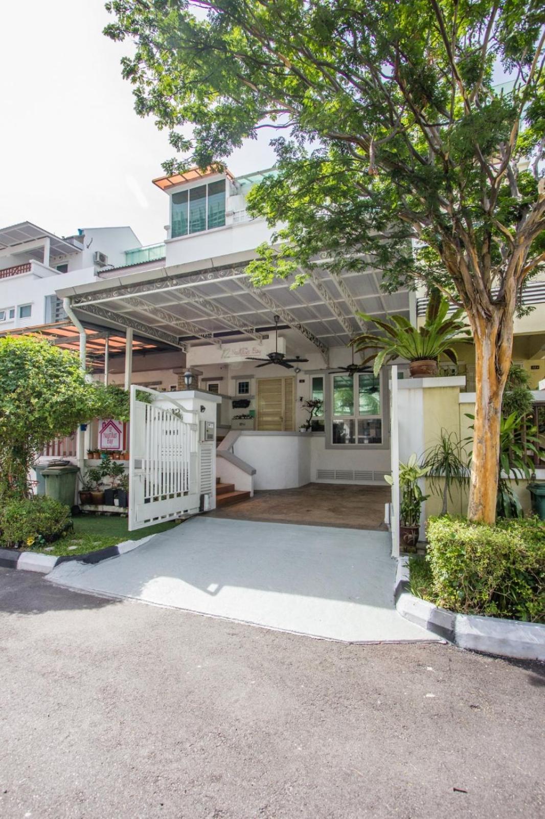 Nautilus Bay Home Inn George Town Esterno foto
