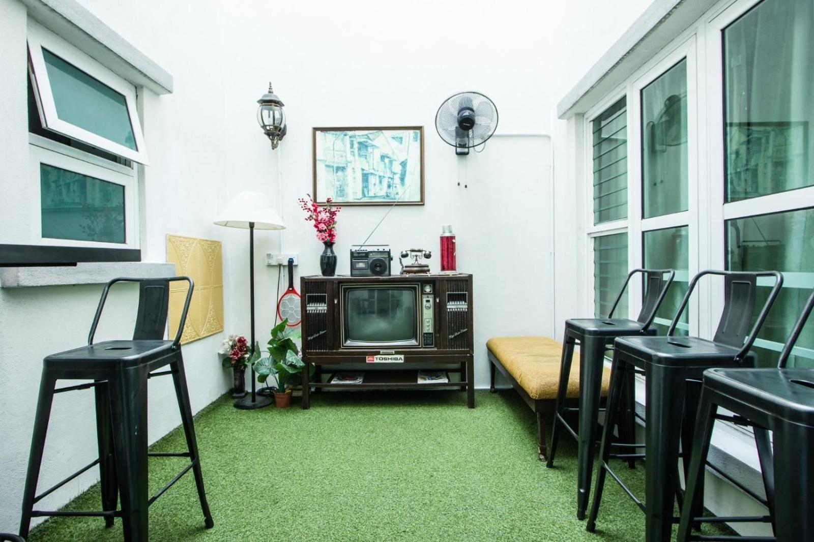 Nautilus Bay Home Inn George Town Esterno foto